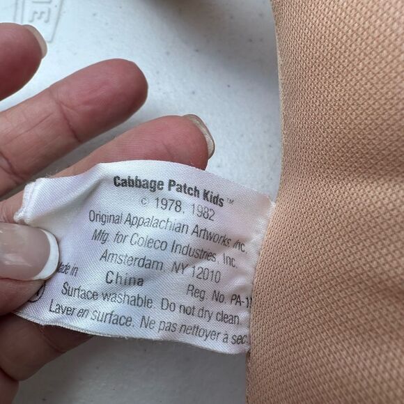 Vintage cabbage patch Soft Plush Baby Doll - Picture 3 of 8